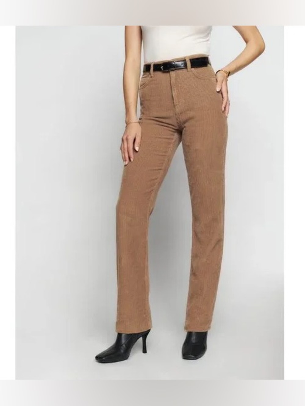 Reformation Cynthia High Rise Straight Leg, Light Brown. Sz26